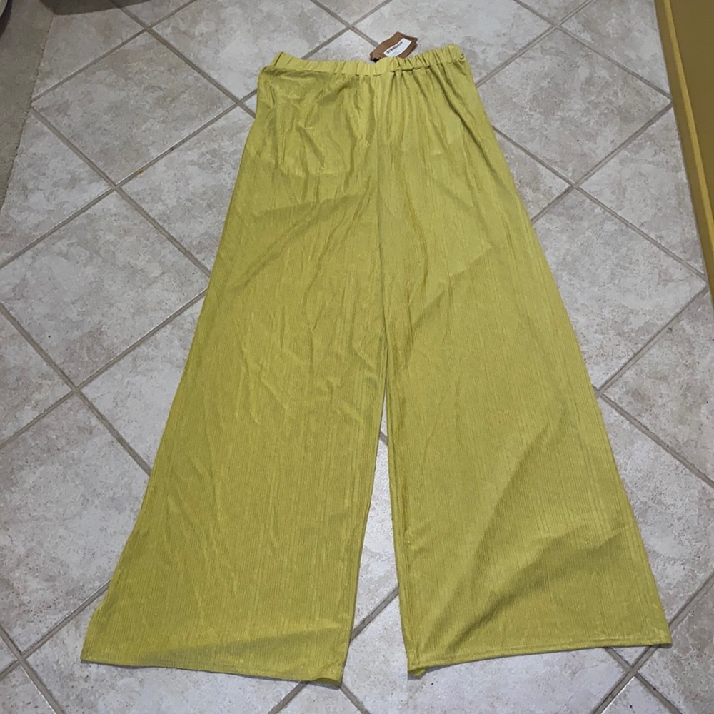 NWT Boohoo ribbed lime green/ yellow pants size 18